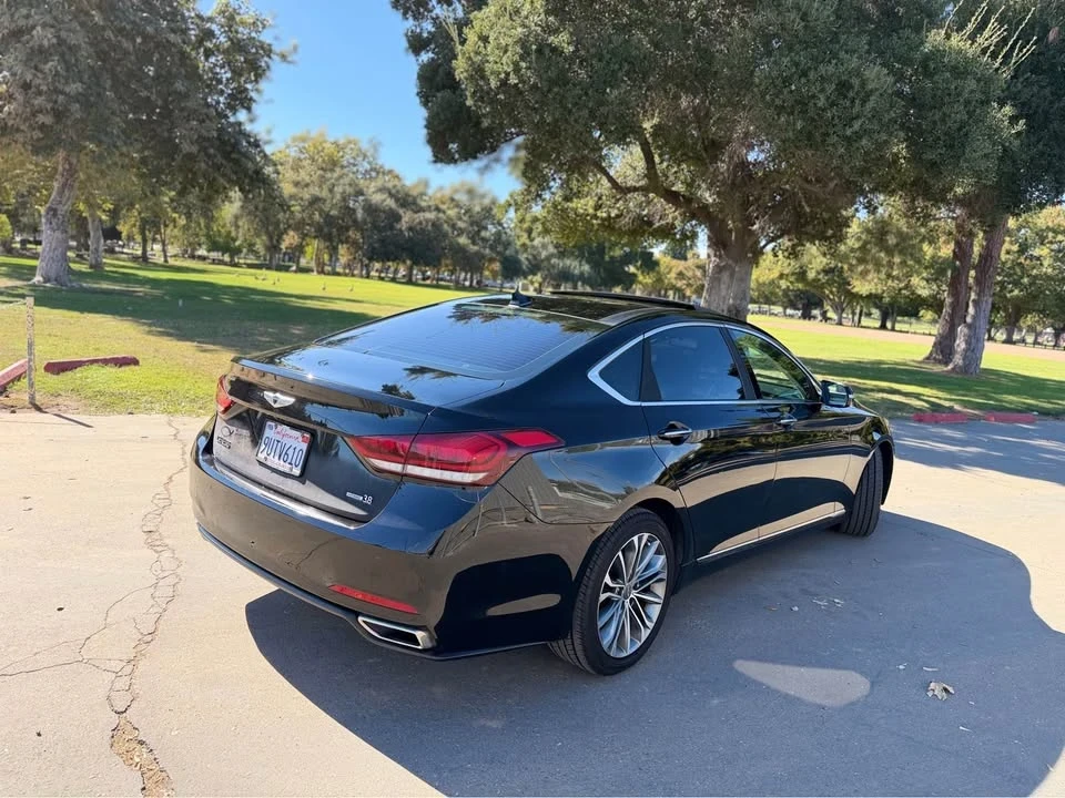 2015 Hyundai Genesis - Image 7 of 19