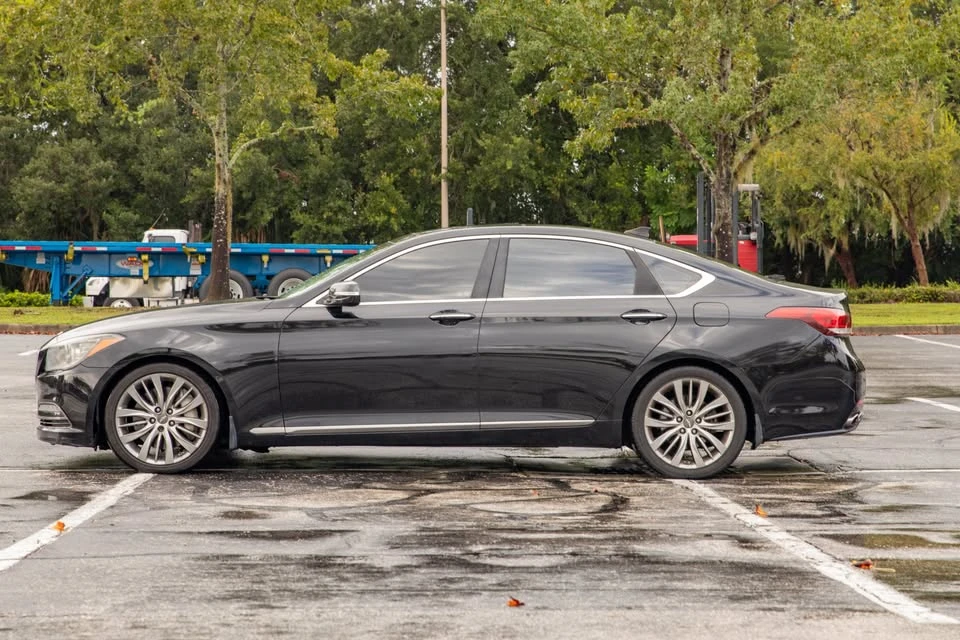 2015 Hyundai Genesis - Image 6 of 12