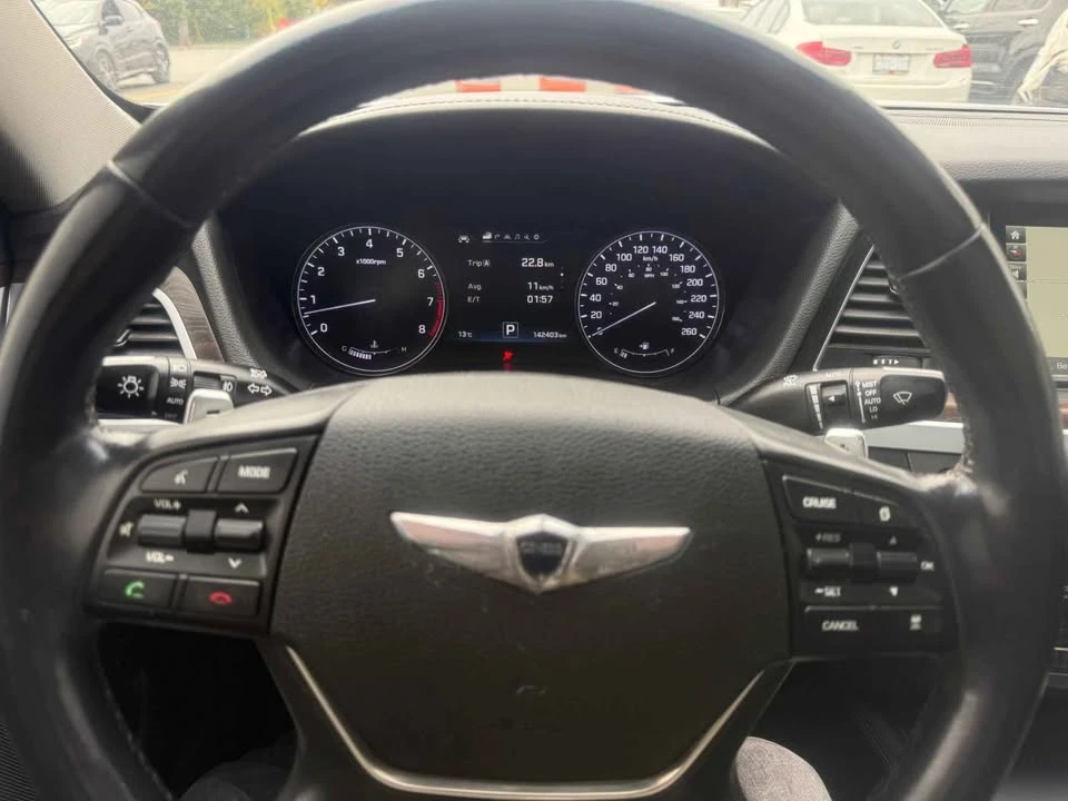 2015 Hyundai Genesis - Image 12 of 14