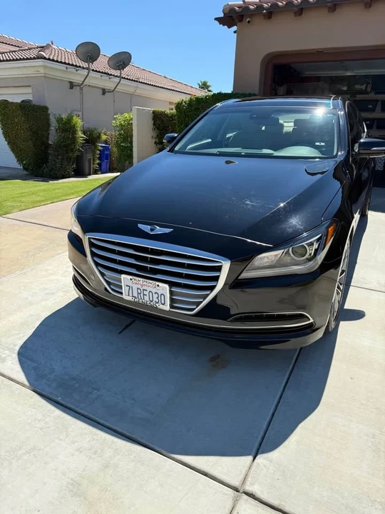 2015 Hyundai Genesis - Image 5 of 12