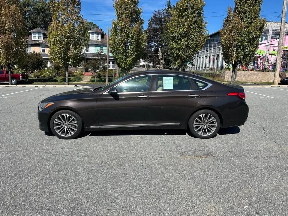 2015 Hyundai Genesis - Image 9 of 18