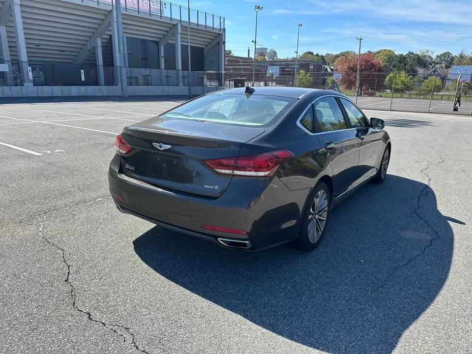 2015 Hyundai Genesis - Image 6 of 18