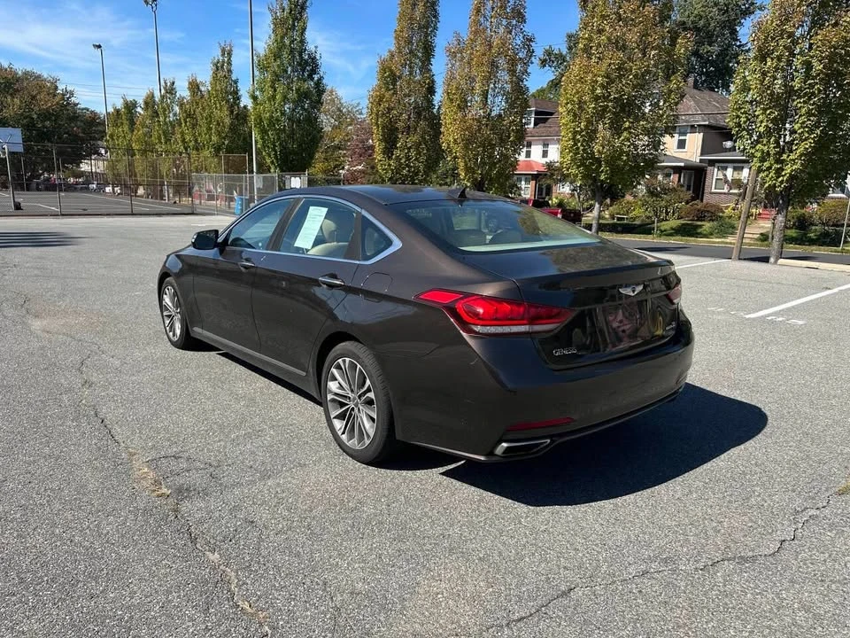 2015 Hyundai Genesis - Image 7 of 18