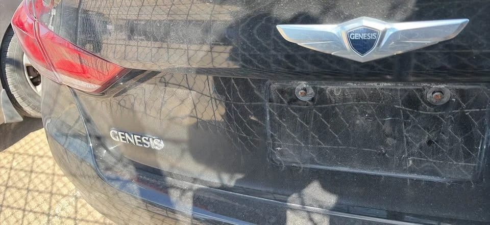 2015 Hyundai Genesis - Image 7 of 8