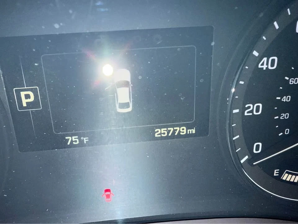 2015 Hyundai Genesis - Image 12 of 12