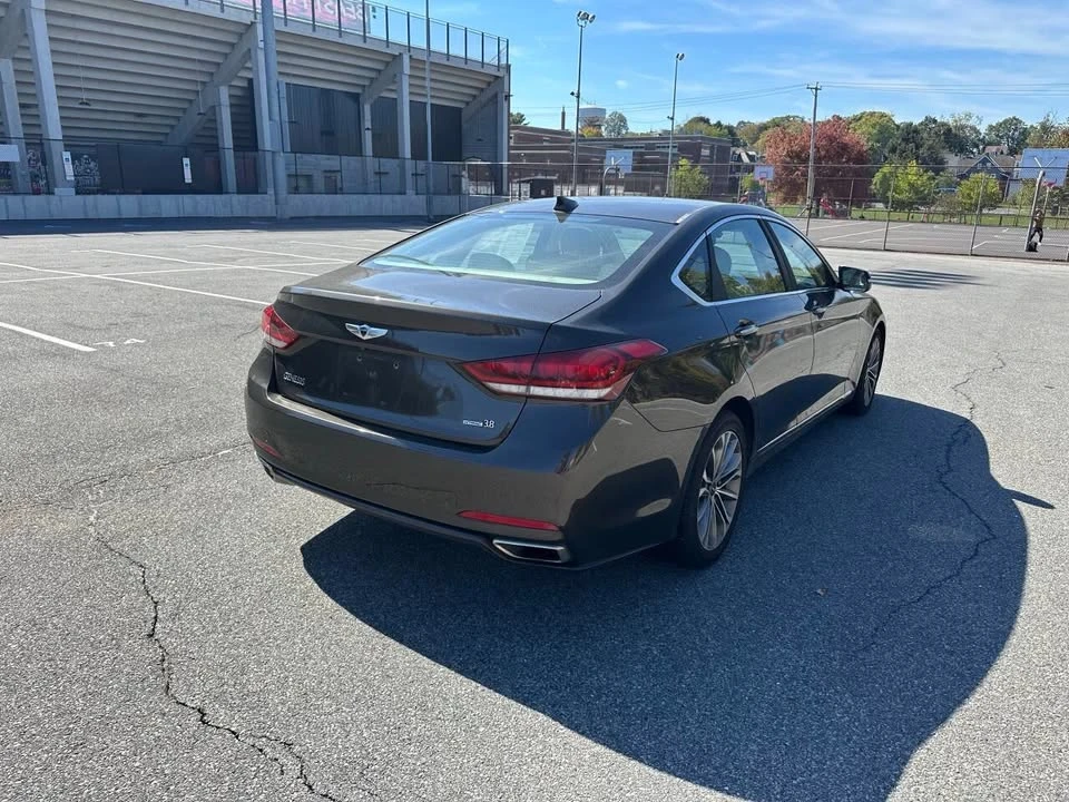 2015 Hyundai Genesis - Image 5 of 18