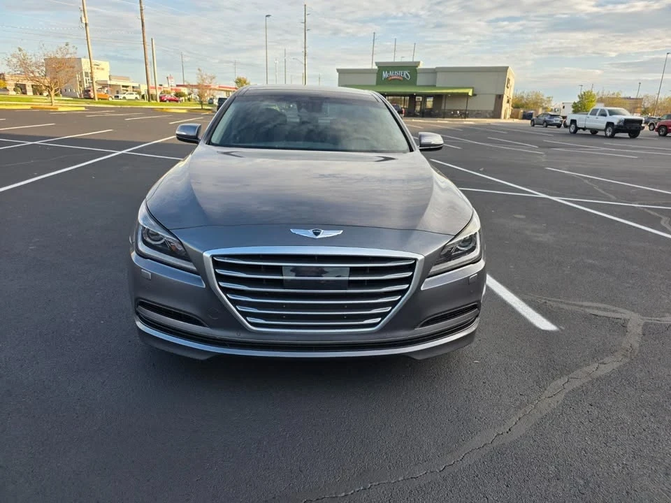 2015 Hyundai Genesis - Image 2 of 10