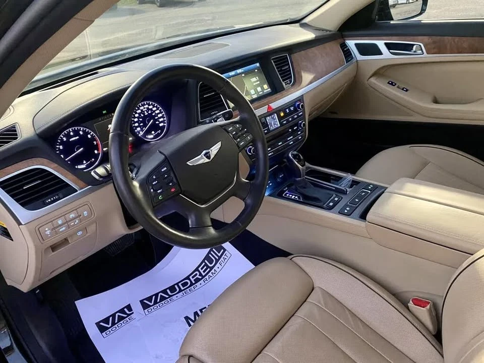 2015 Hyundai Genesis - Image 12 of 15