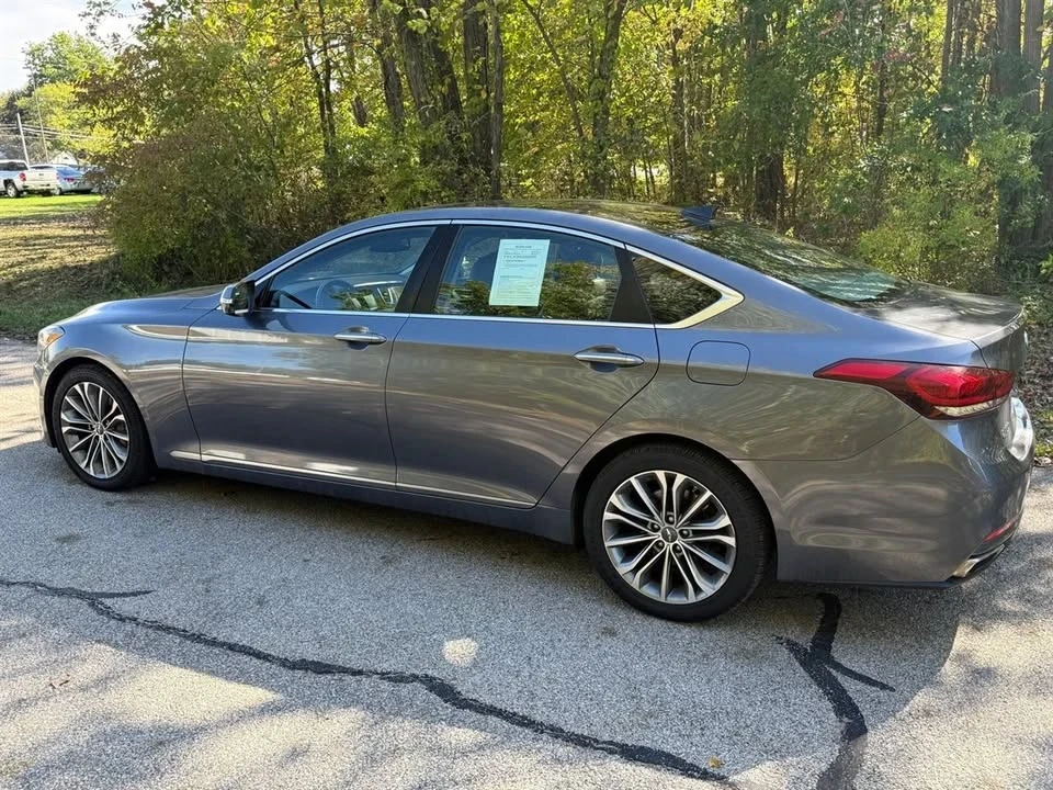2015 Hyundai Genesis - Image 5 of 20