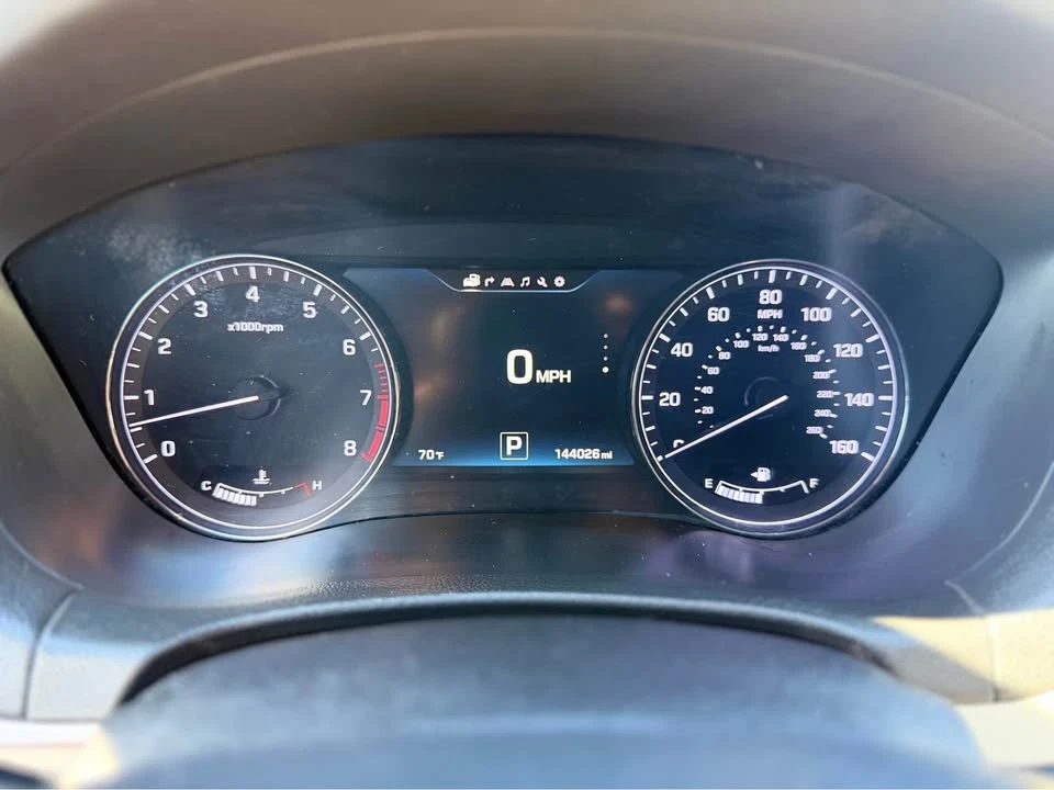 2015 Hyundai Genesis - Image 17 of 19