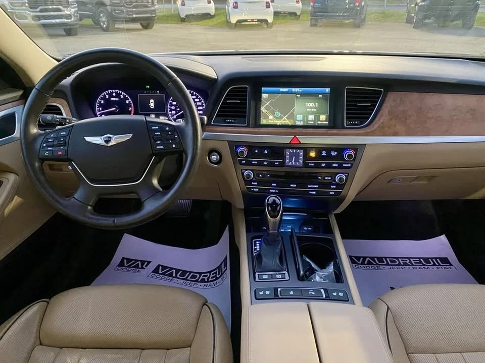 2015 Hyundai Genesis - Image 14 of 15