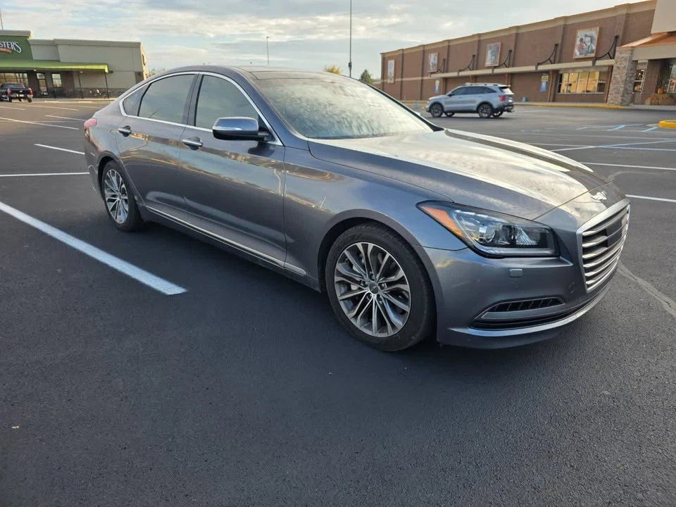 2015 Hyundai Genesis - Image 3 of 10