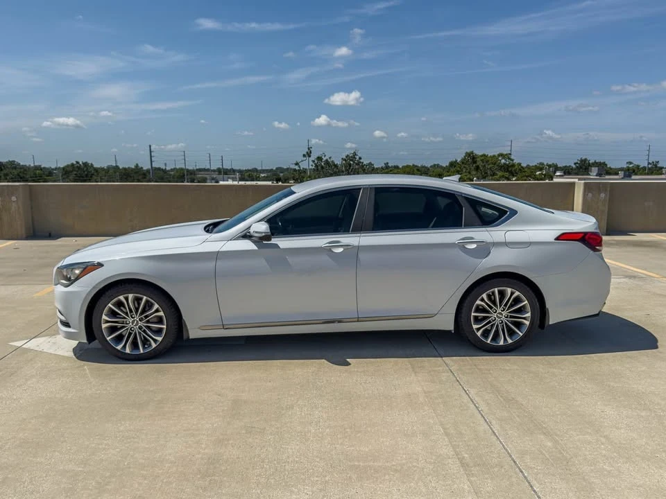 2015 Hyundai Genesis - Image 15 of 15