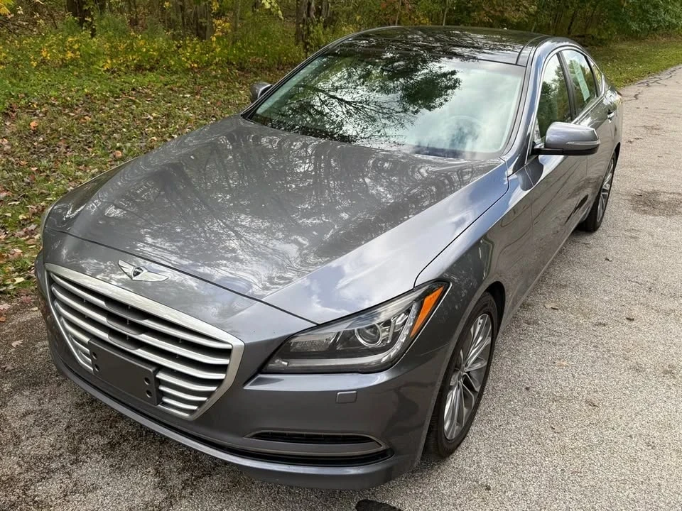 2015 Hyundai Genesis - Image 2 of 20