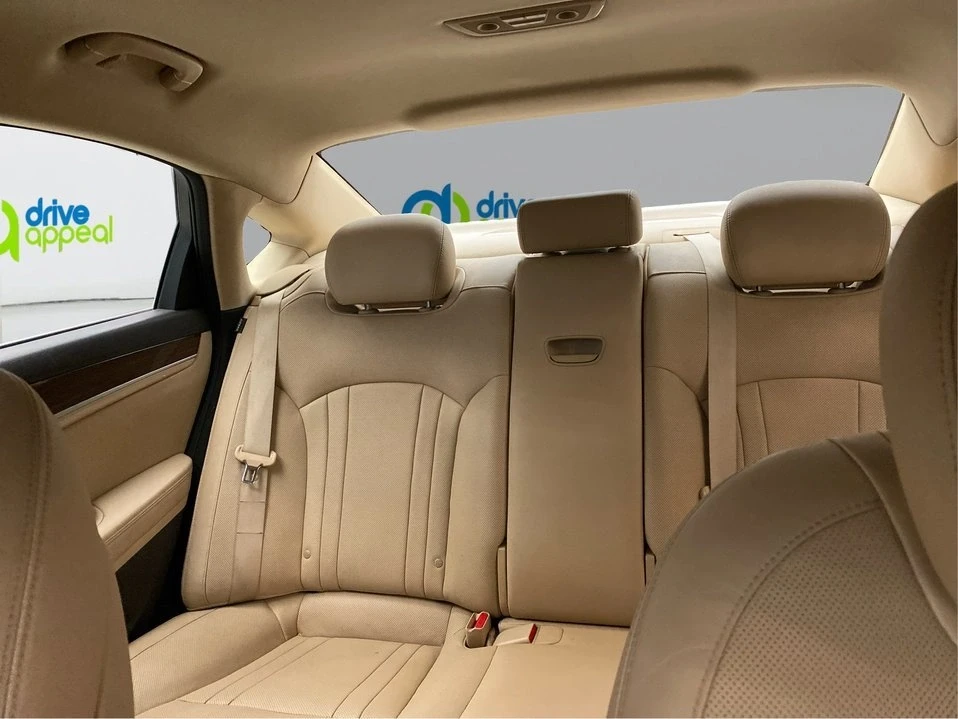 2015 Hyundai Genesis - Image 19 of 20