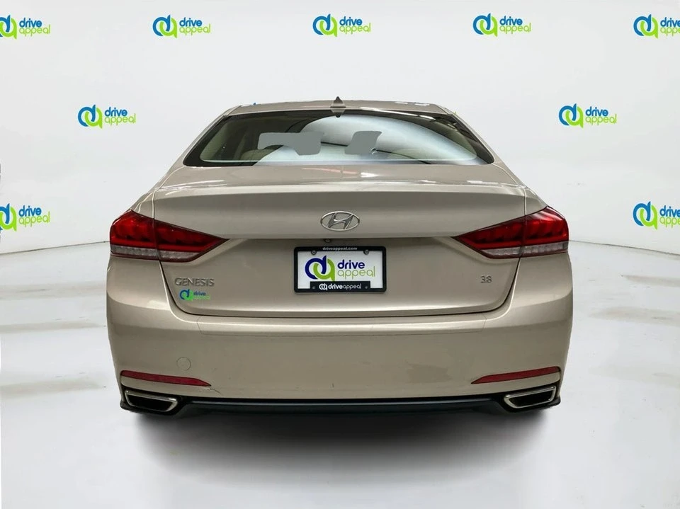 2015 Hyundai Genesis - Image 6 of 20