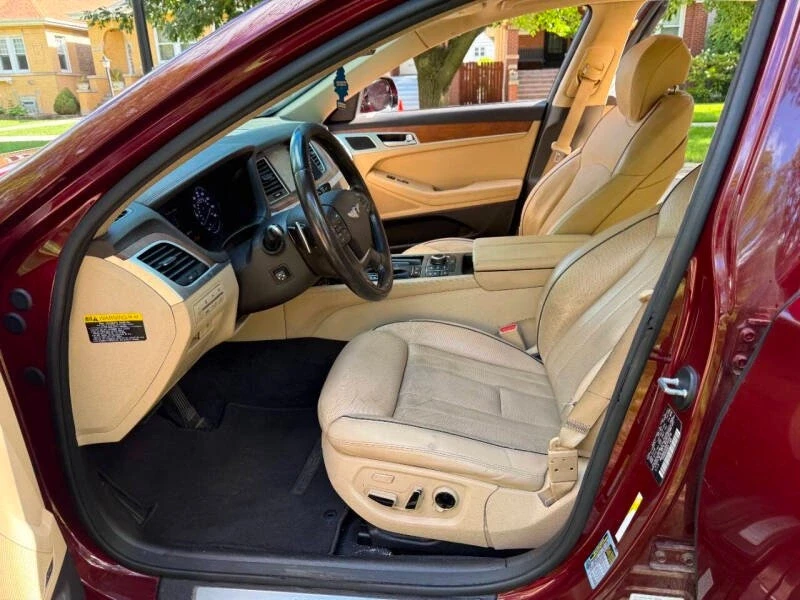2015 Hyundai Genesis - Image 13 of 20
