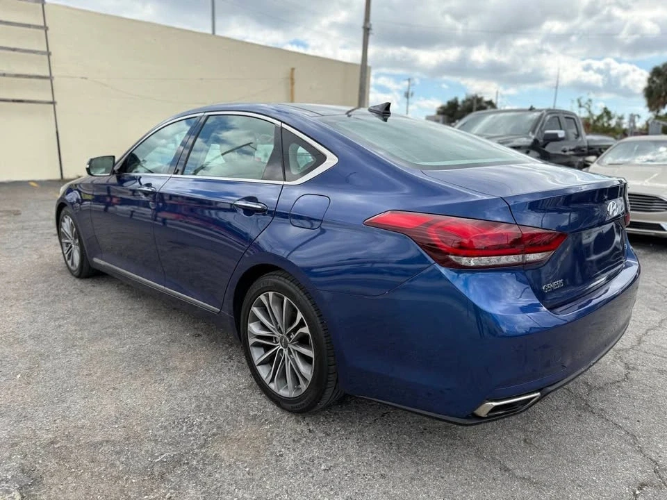 2015 Hyundai Genesis - Image 5 of 20