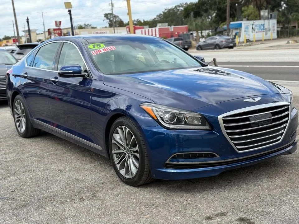 2015 Hyundai Genesis - Image 9 of 20