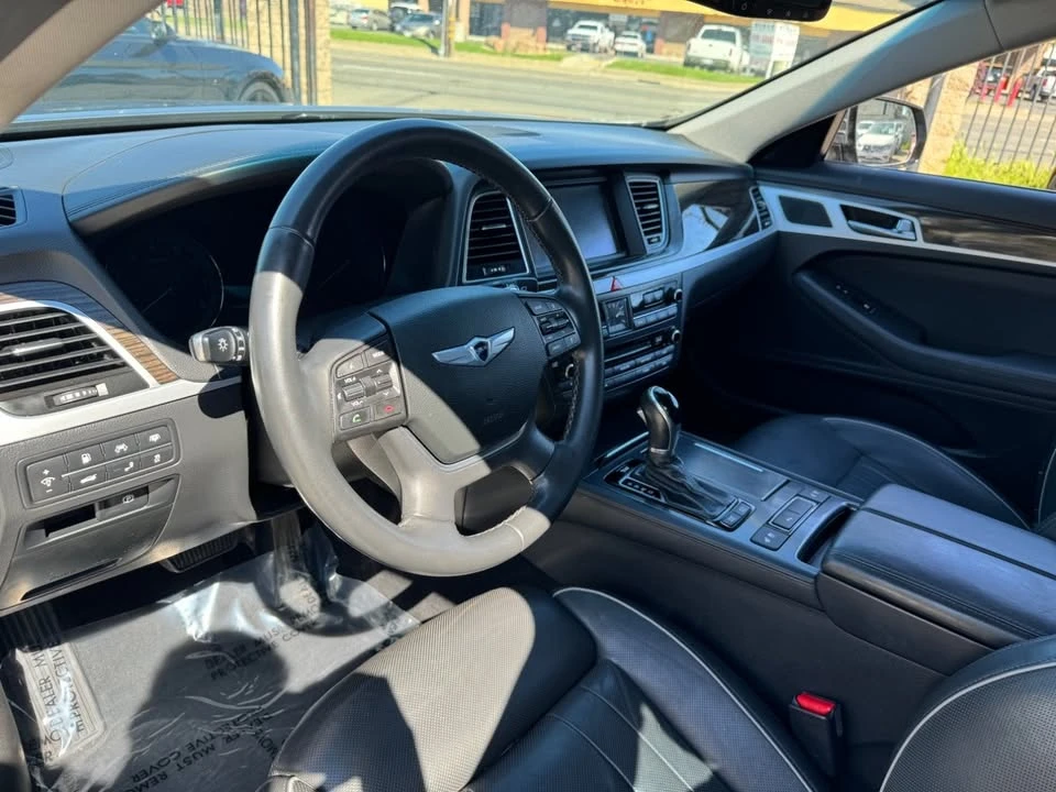 2015 Hyundai Genesis - Image 16 of 19