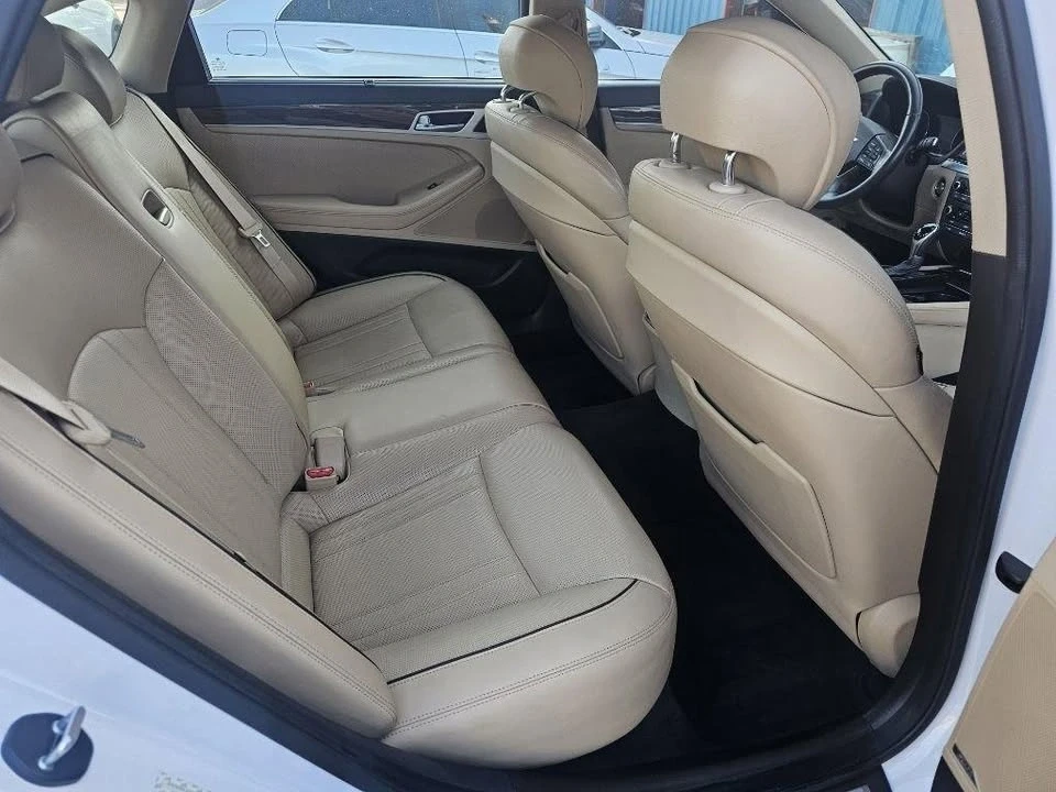 2015 Hyundai Genesis - Image 20 of 20