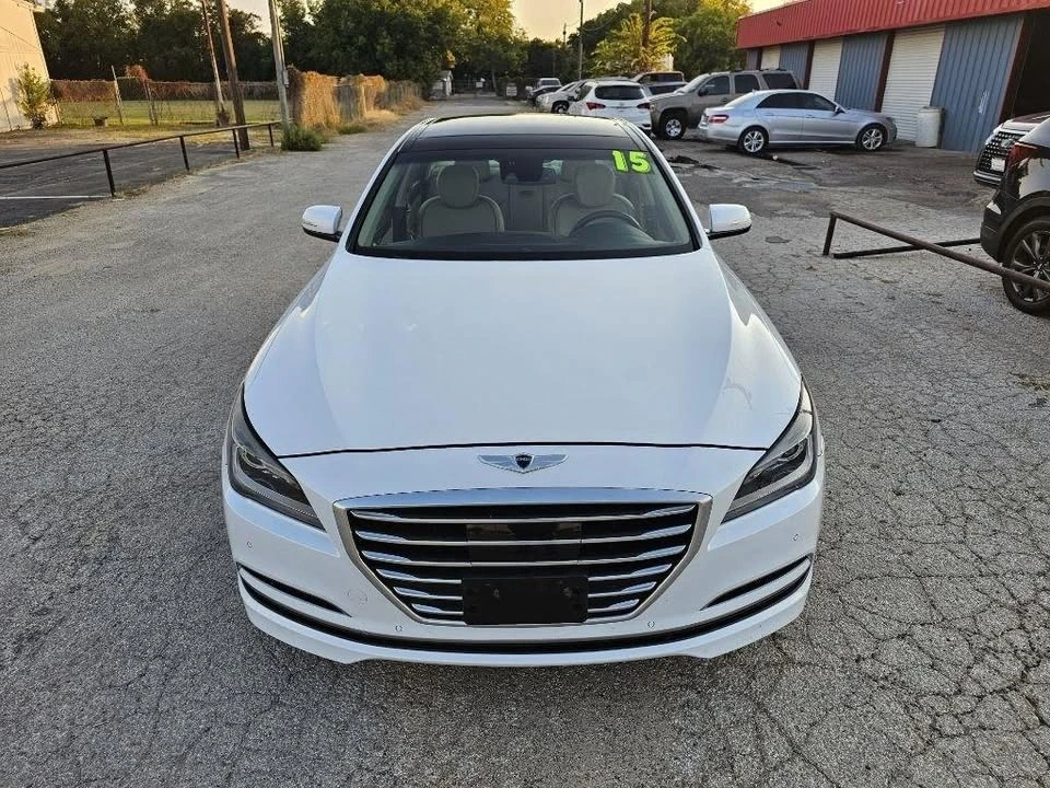 2015 Hyundai Genesis - Image 9 of 20