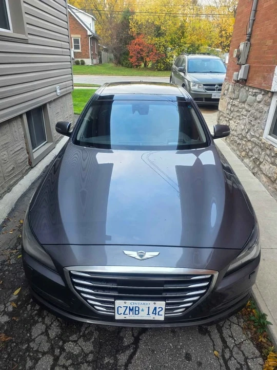2015 Hyundai Genesis - Image 5 of 8