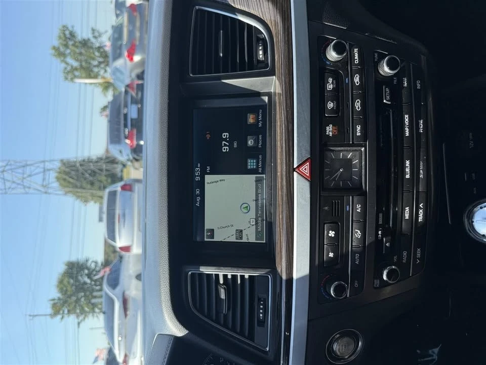 2015 Hyundai Genesis - Image 14 of 20