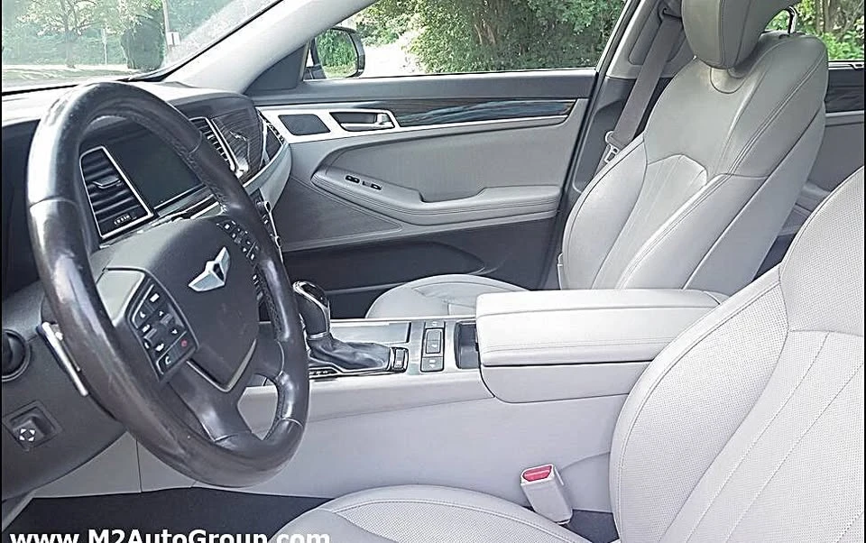 2015 Hyundai Genesis - Image 10 of 20