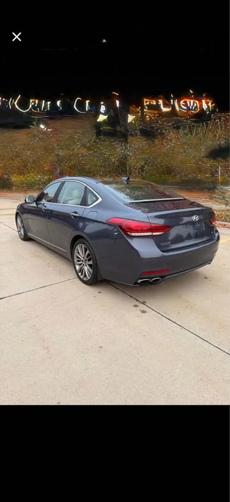 2015 Hyundai Genesis - Image 2 of 10