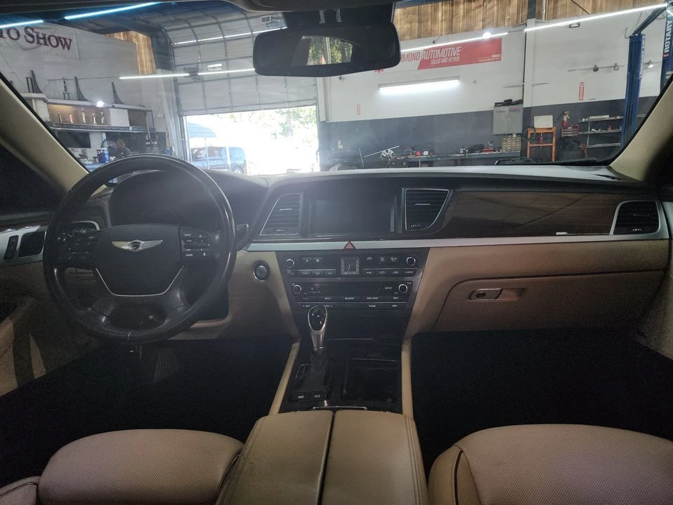 2015 Hyundai Genesis - Image 12 of 12