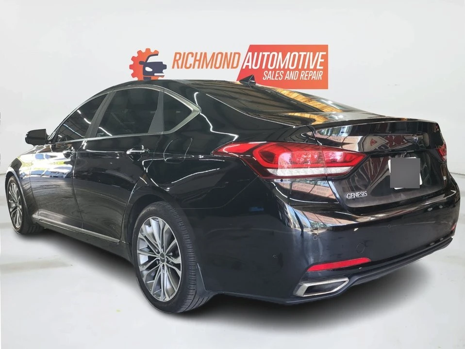 2015 Hyundai Genesis - Image 7 of 12