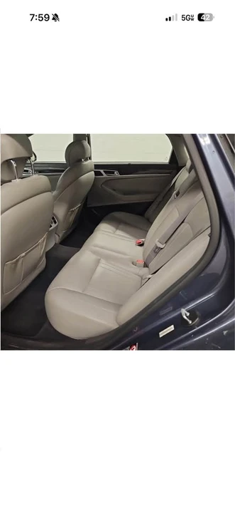 2015 Hyundai Genesis - Image 8 of 10