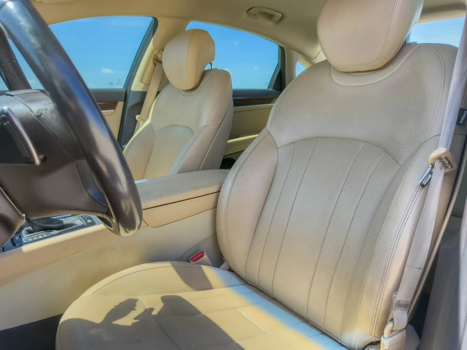 2015 Hyundai Genesis - Image 16 of 16