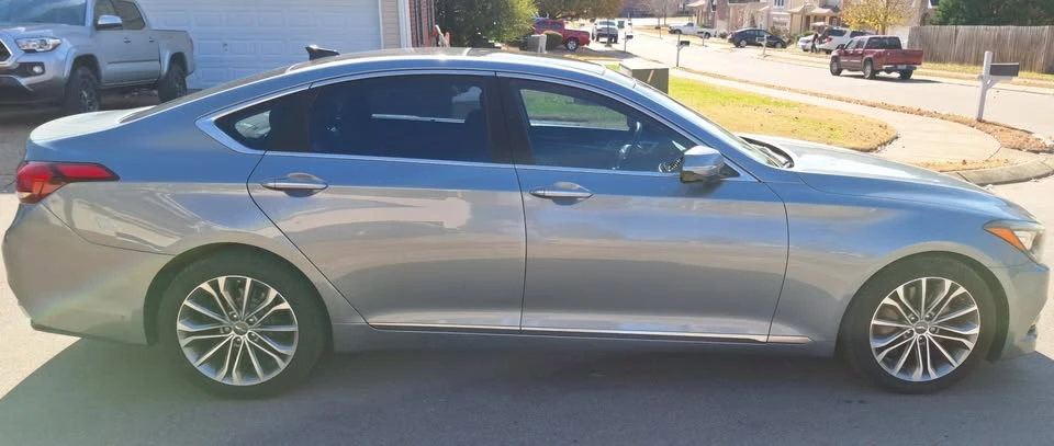 2015 Hyundai Genesis - Image 5 of 20
