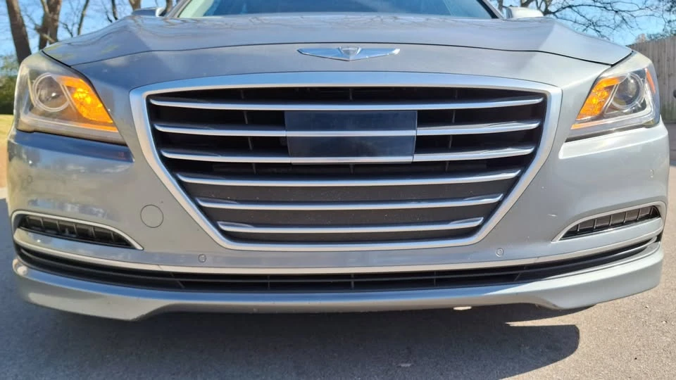2015 Hyundai Genesis - Image 10 of 20
