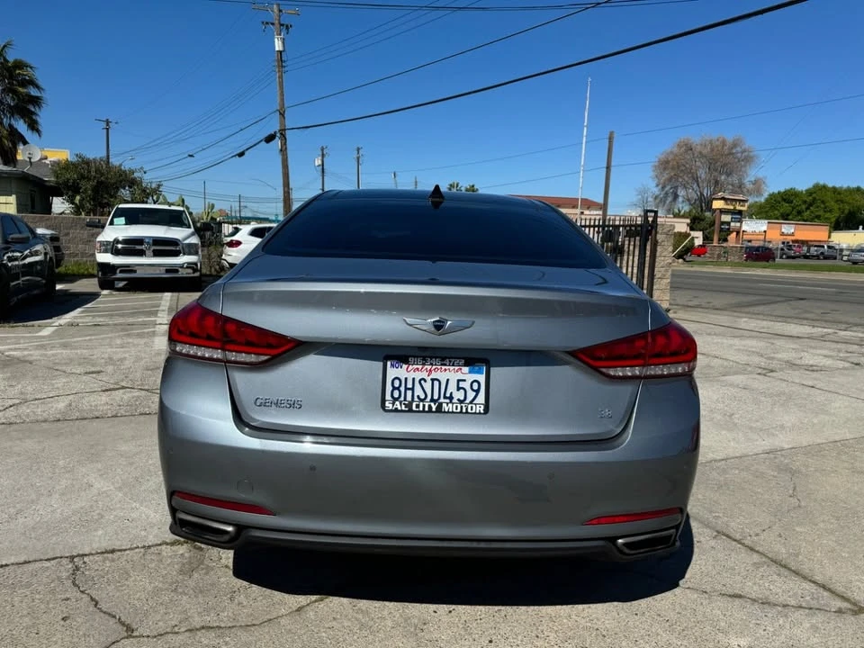 2015 Hyundai Genesis - Image 7 of 19