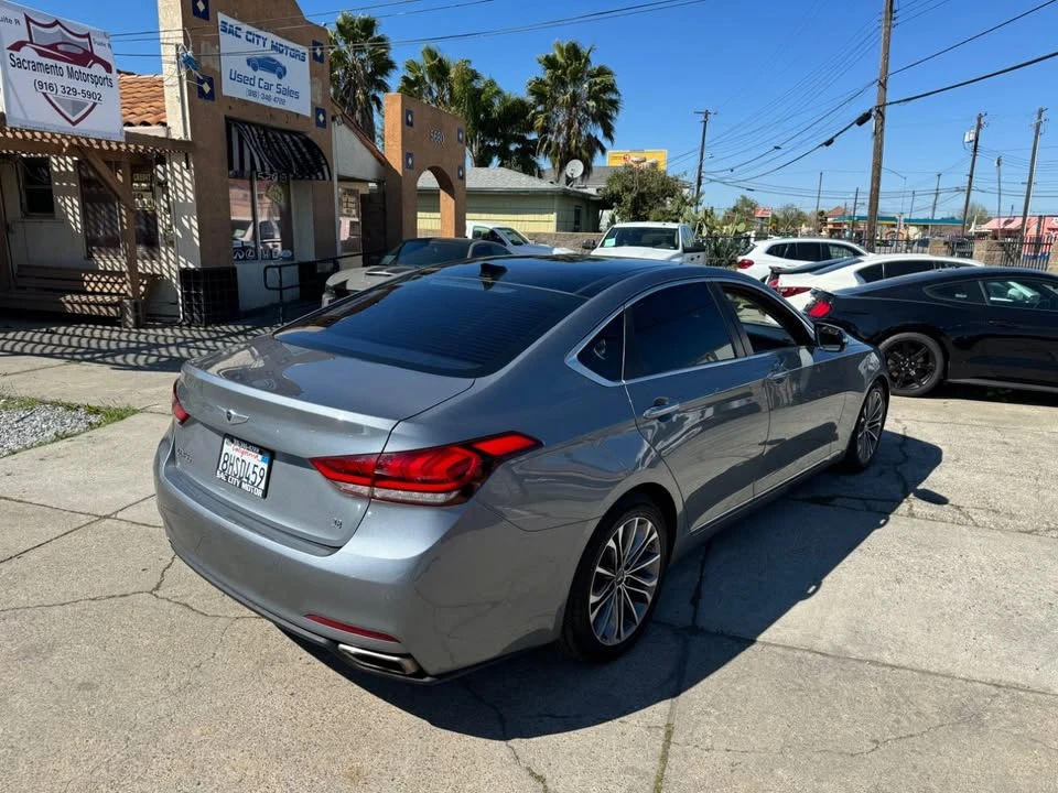 2015 Hyundai Genesis - Image 5 of 19