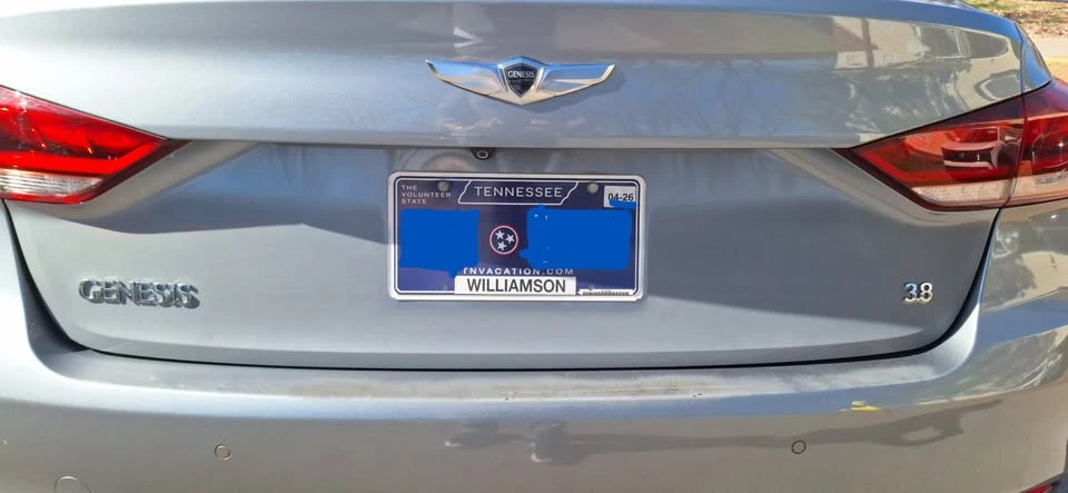 2015 Hyundai Genesis - Image 2 of 20