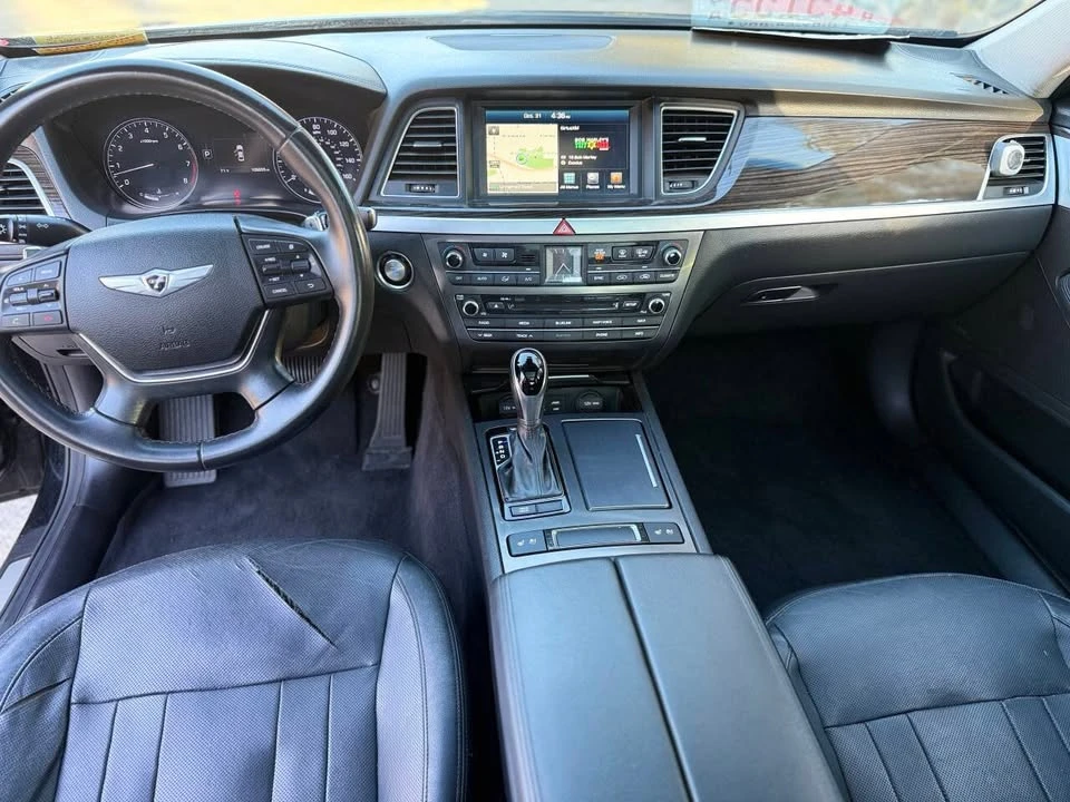 2015 Hyundai Genesis - Image 14 of 20