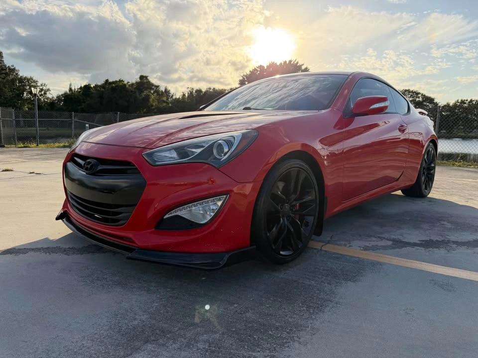 2015 Hyundai Genesis - Image 3 of 17
