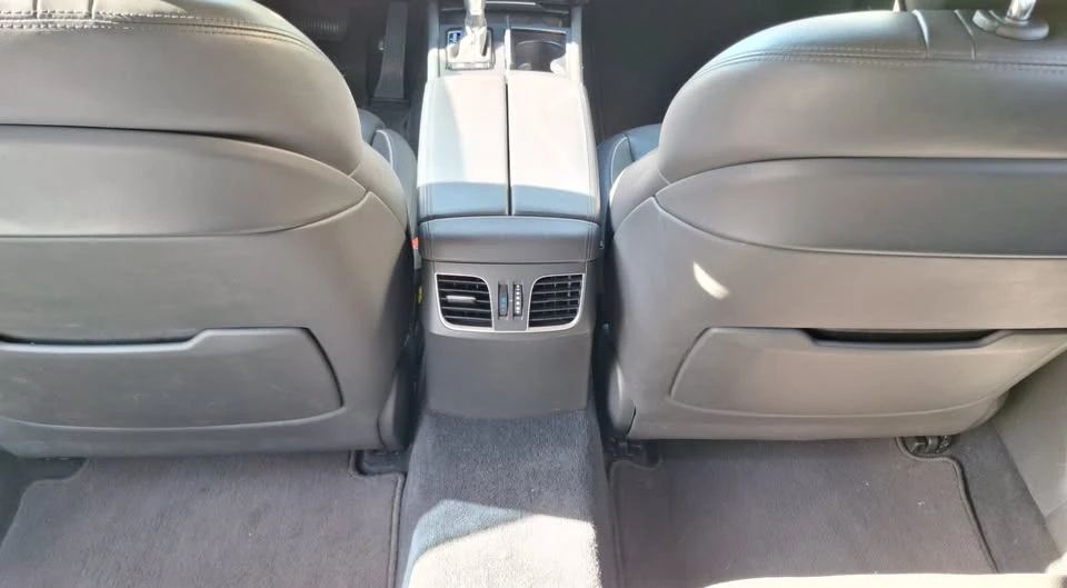 2015 Hyundai Genesis - Image 16 of 20