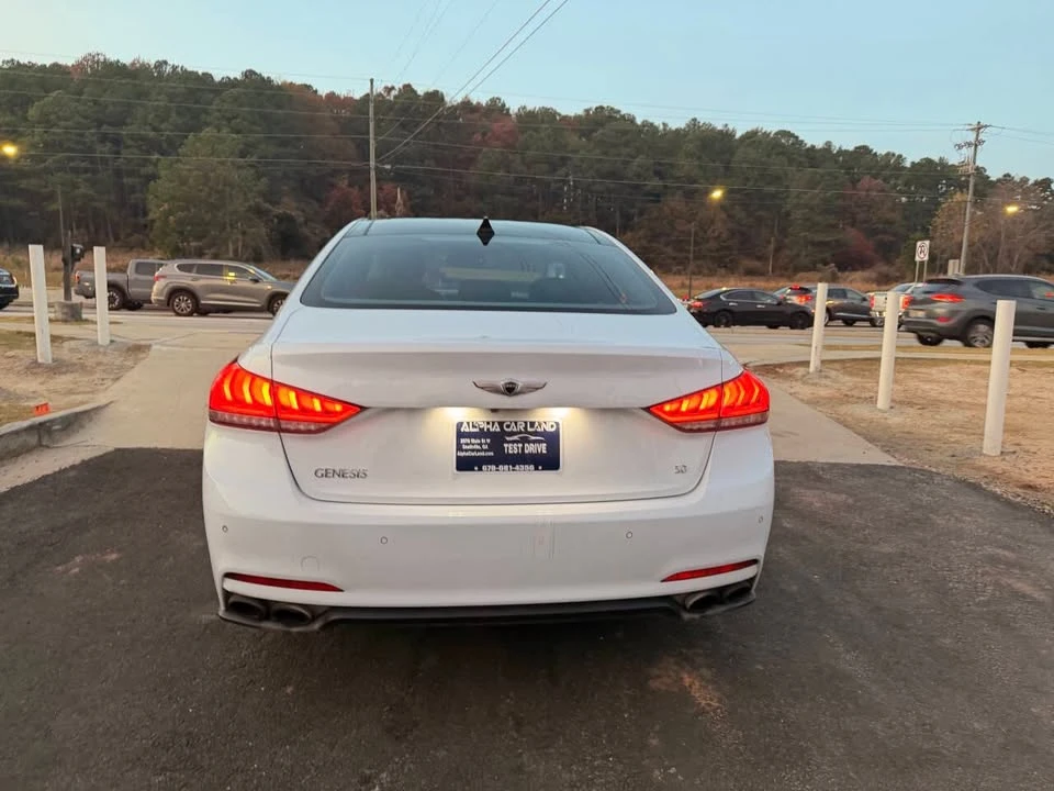 2015 Hyundai Genesis - Image 17 of 19