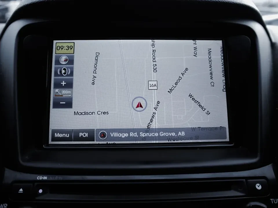 2015 Hyundai Genesis - Image 15 of 20