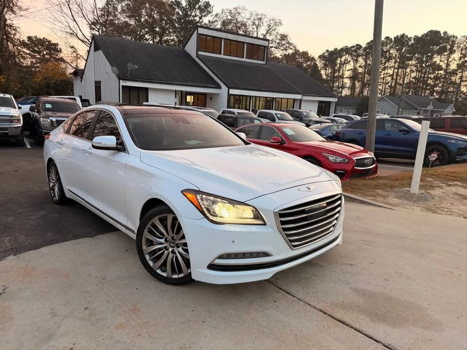 2015 Hyundai Genesis - Image 2 of 19