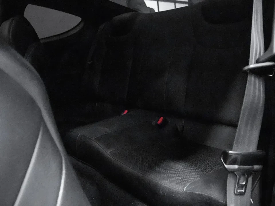 2015 Hyundai Genesis - Image 6 of 20