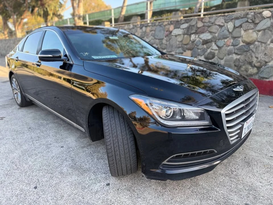 2015 Hyundai Genesis - Image 2 of 20