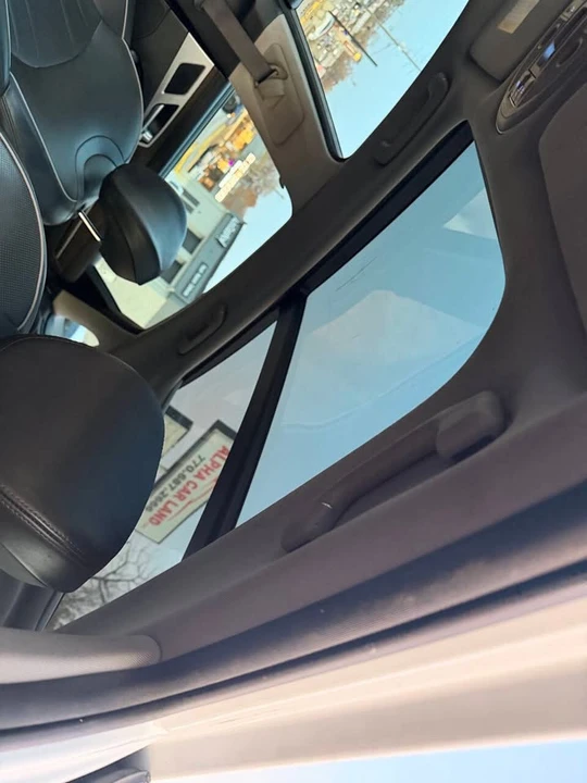 2015 Hyundai Genesis - Image 4 of 19