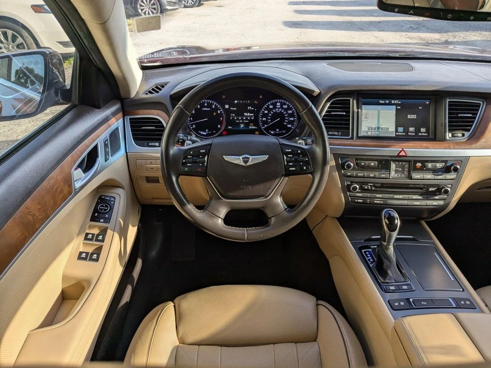 2015 Hyundai Genesis - Image 9 of 20