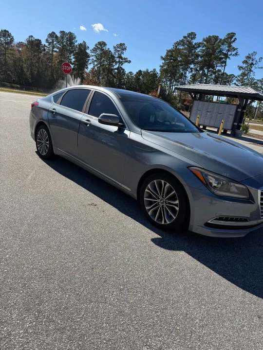 2015 Hyundai Genesis - Image 2 of 8